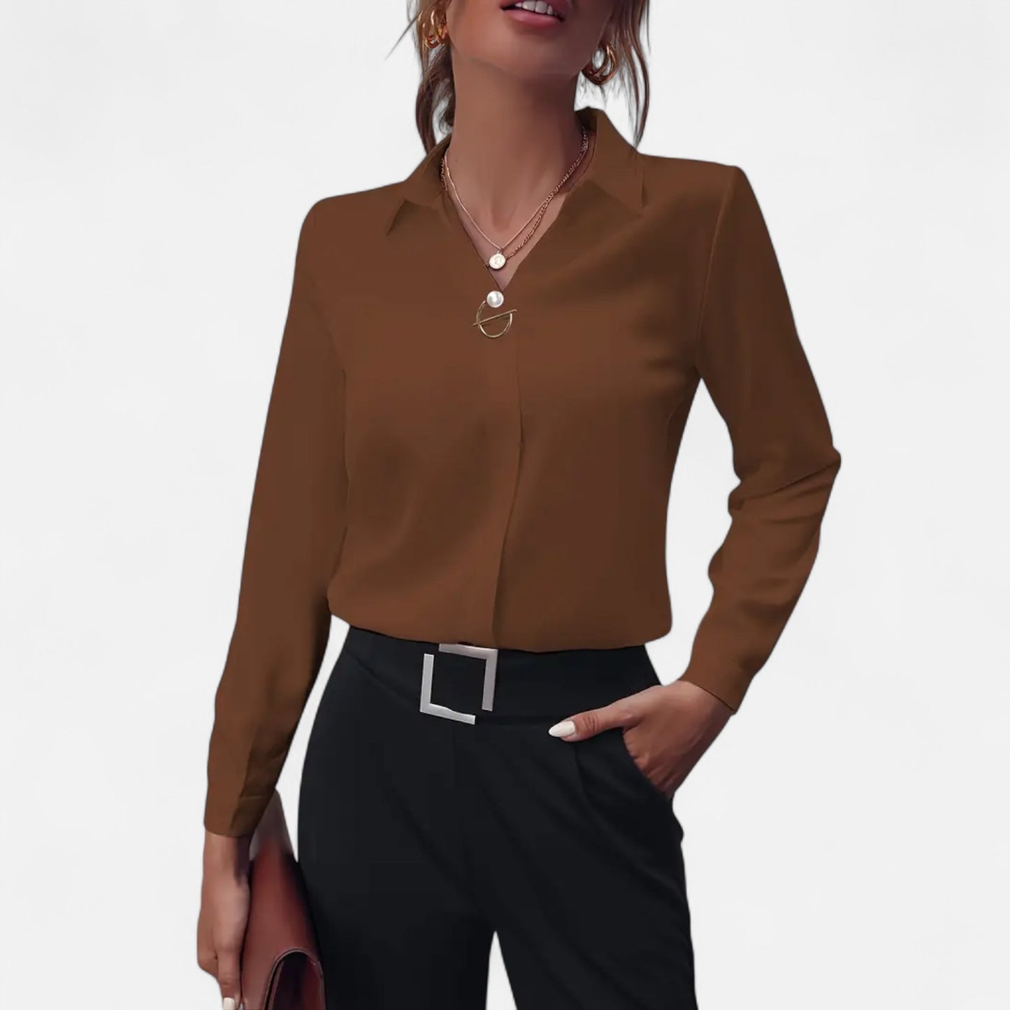Novaréy | Blouse Élégante à Manches Longues – Détails Boutons Perles et Finesse Intemporelle
